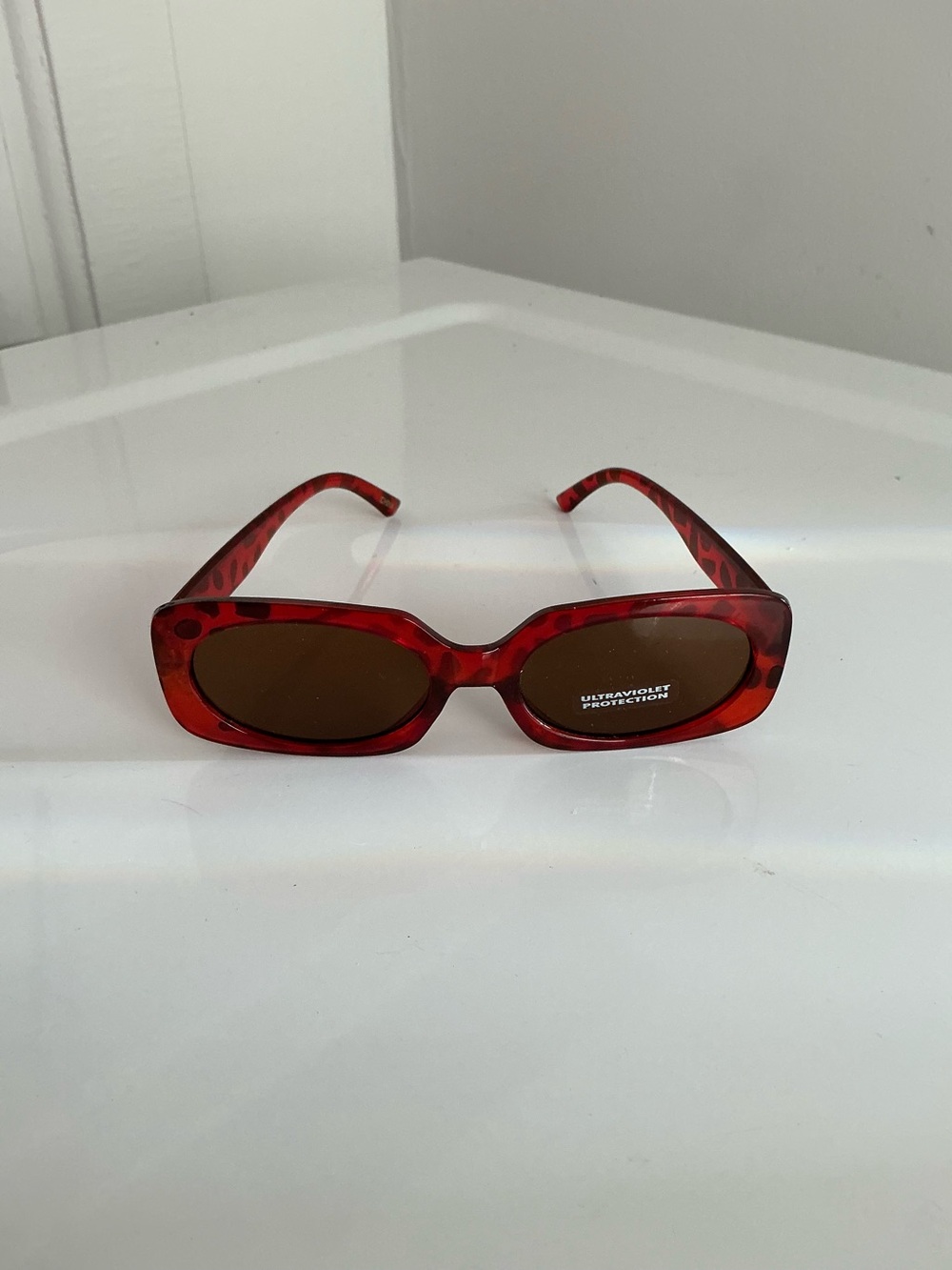 Tortoise frame style unisex sunglasses